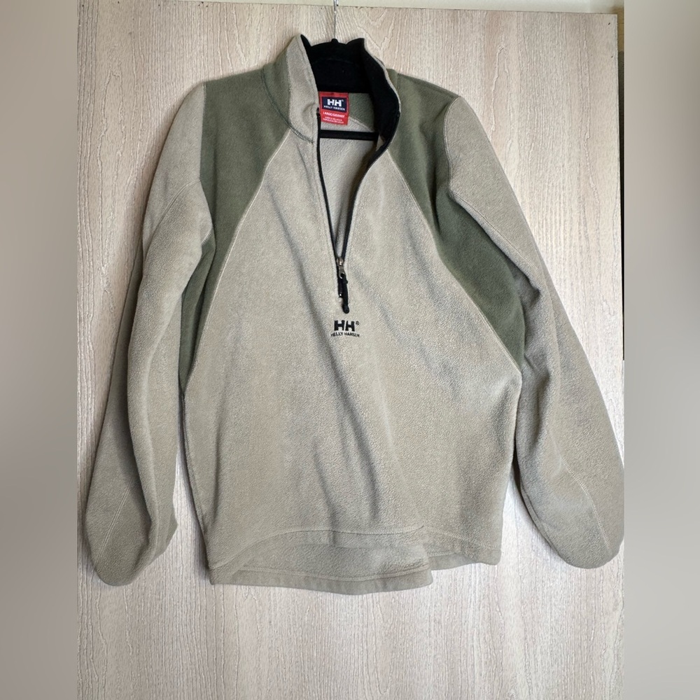 Helly Hansen Men's Green and Tan Sweater